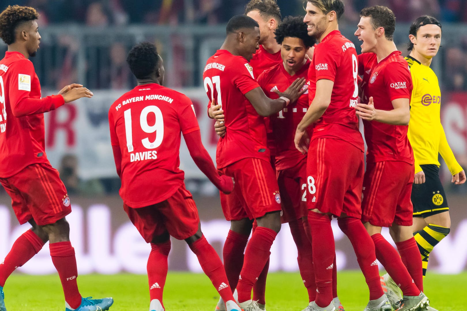 Der FC Bayern wehrt den Angriff von Herausforderer Borussia Dortmund eindrucksvoll ab. Robert Lewandowski schießt sich in neue Sphären. Und Thomas Müller müllert gewaltig. Die Einzelkritik. Der FC Bayern wehrt den Angriff von Herausforderer Borussia Dortmund eindrucksvoll ab. Robert Lewandowski schießt sich in neue Sphären. Und Thomas Müller müllert gewaltig. Die Einzelkritik.