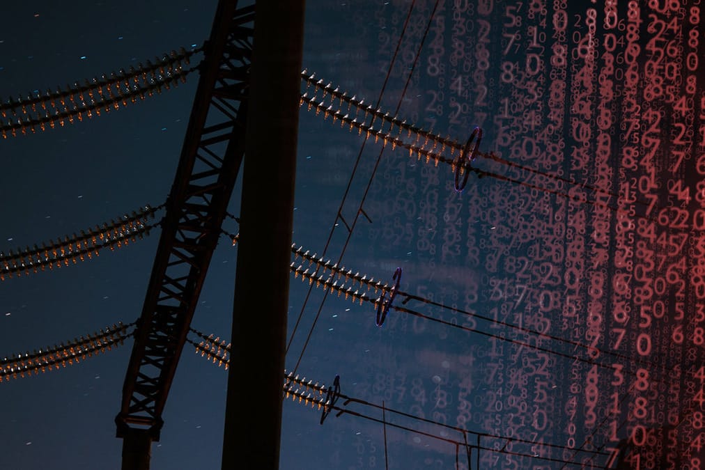 Symbolische Darstellung eines Hackerangriffs auf kritische Infrastruktur: Experten zufolge müssen Politiker das Thema Cybersicherheit ernster nehmen. Symbolische Darstellung eines Hackerangriffs auf kritische Infrastruktur: Experten zufolge müssen Politiker das Thema Cybersicherheit ernster nehmen.