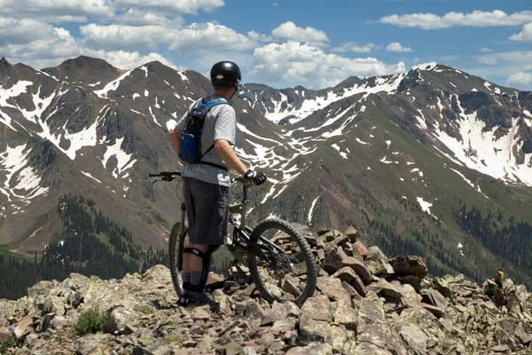 Mountainbiker auf den Rocky Mountains. Mountainbiker auf den Rocky Mountains.