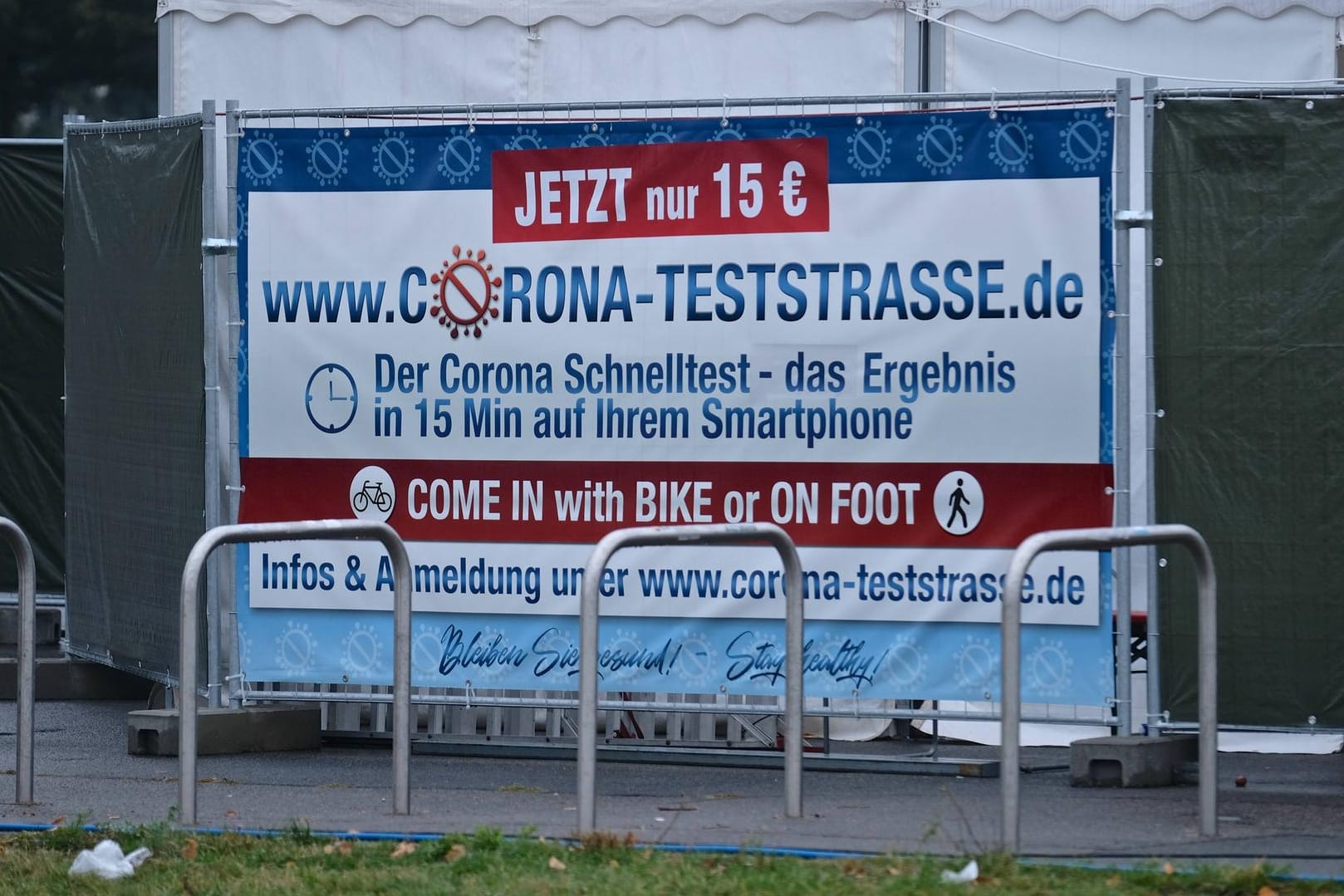 Seit 11.10.2021 sind Corona-Tests kostenpflichtig. Daran scheiden sich die Geister. Seit 11.10.2021 sind Corona-Tests kostenpflichtig. Daran scheiden sich die Geister.