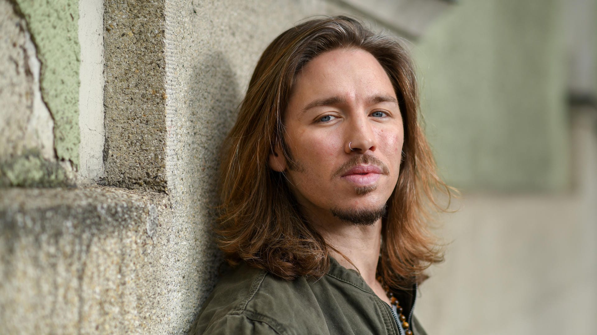Gil Ofarim ist seit Wochen im Gespräch. Er soll antisemitisch beleidigt worden sein. Gil Ofarim ist seit Wochen im Gespräch. Er soll antisemitisch beleidigt worden sein.