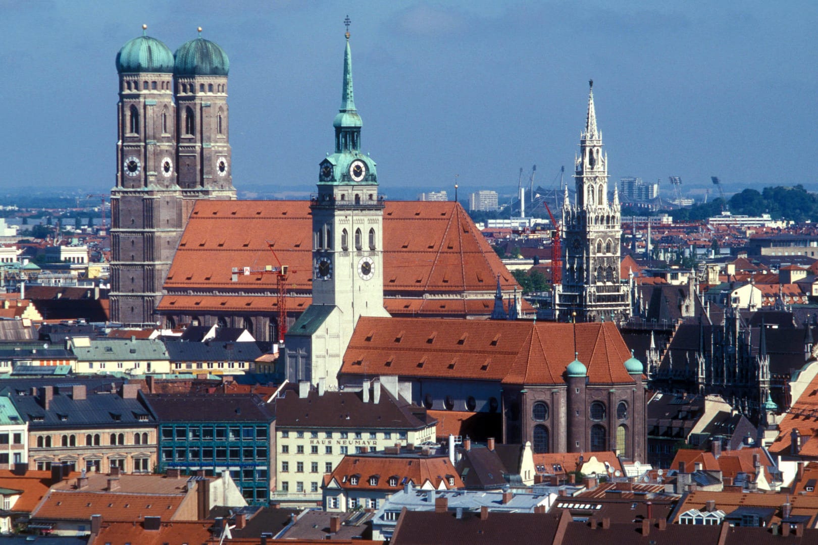 Blick auf die Münchner Skyline (Archivbild): Die bayerische Landeshauptstadt ist bundesweit für ihre hohen Mieten bekannt. Blick auf die Münchner Skyline (Archivbild): Die bayerische Landeshauptstadt ist bundesweit für ihre hohen Mieten bekannt.