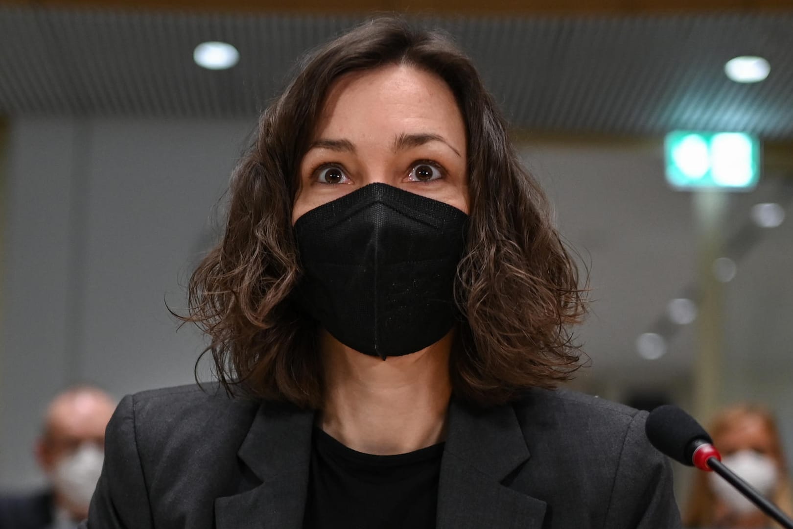 Anne Spiegel wird vom Untersuchungsausschuss angehört: Die damalige Umweltministerin machte Fehler im Umgang mit der Flutkatastrophe. Anne Spiegel wird vom Untersuchungsausschuss angehört: Die damalige Umweltministerin machte Fehler im Umgang mit der Flutkatastrophe.