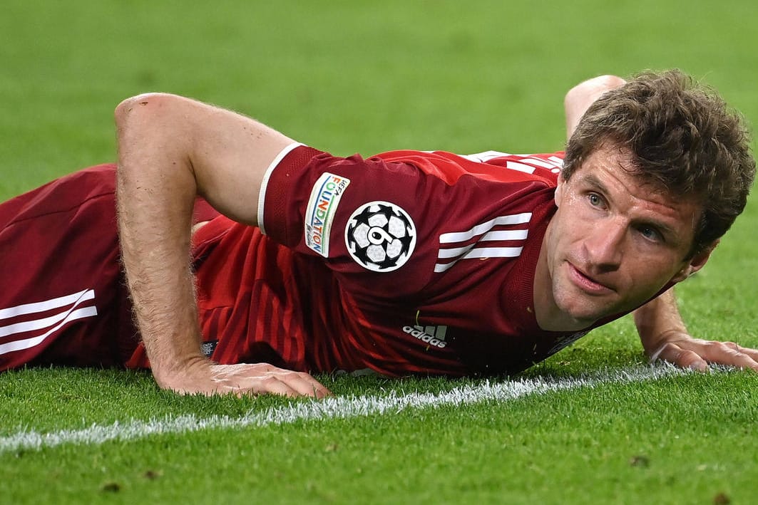 Thomas Müller: Der Bayern-Star enttäuscht nach dem Königsklassen-Aus. Thomas Müller: Der Bayern-Star enttäuscht nach dem Königsklassen-Aus.