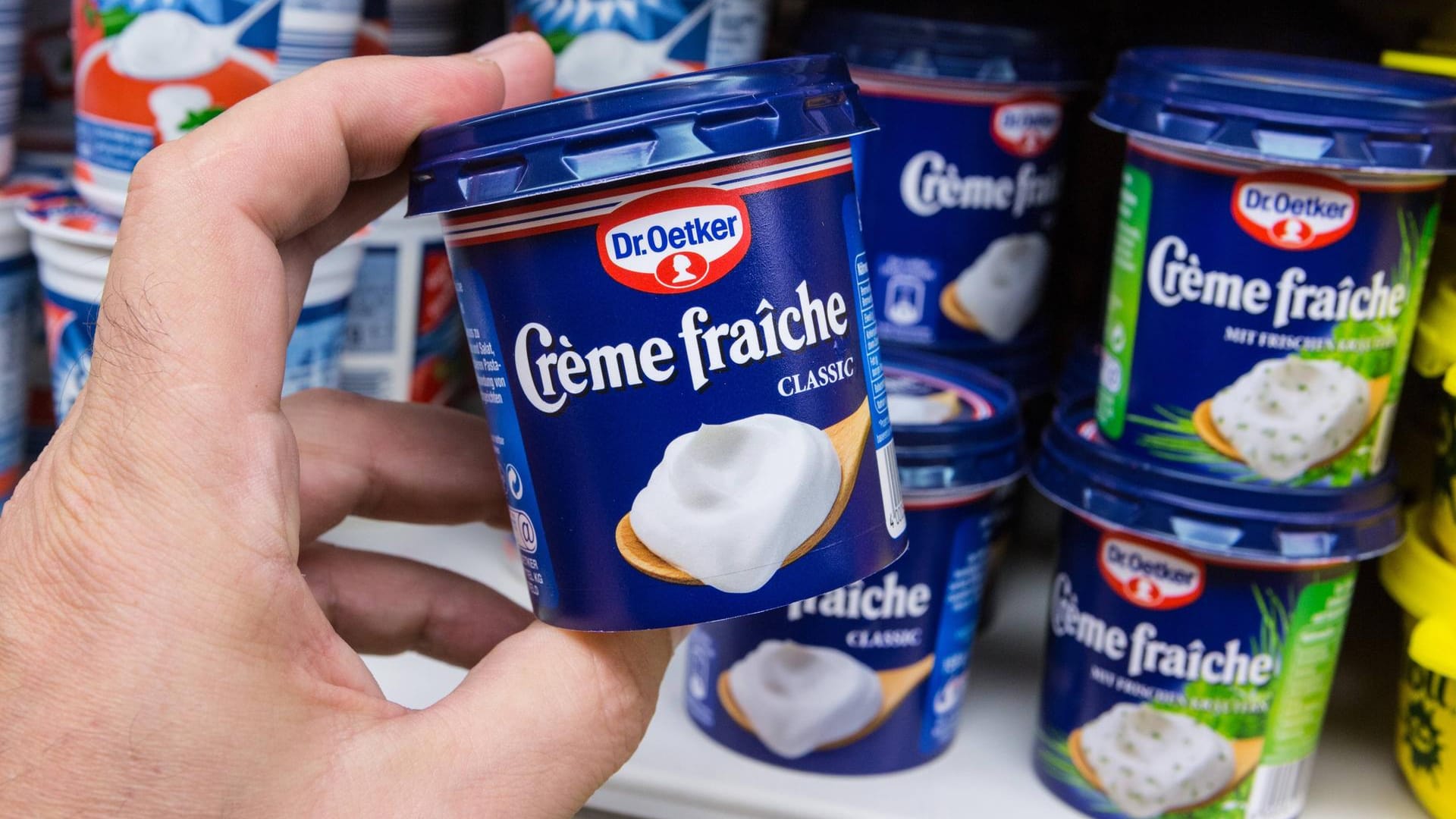 Crème fraîche: Geschmacklich passt sie gut zu scharfen Gerichten. Crème fraîche: Geschmacklich passt sie gut zu scharfen Gerichten.