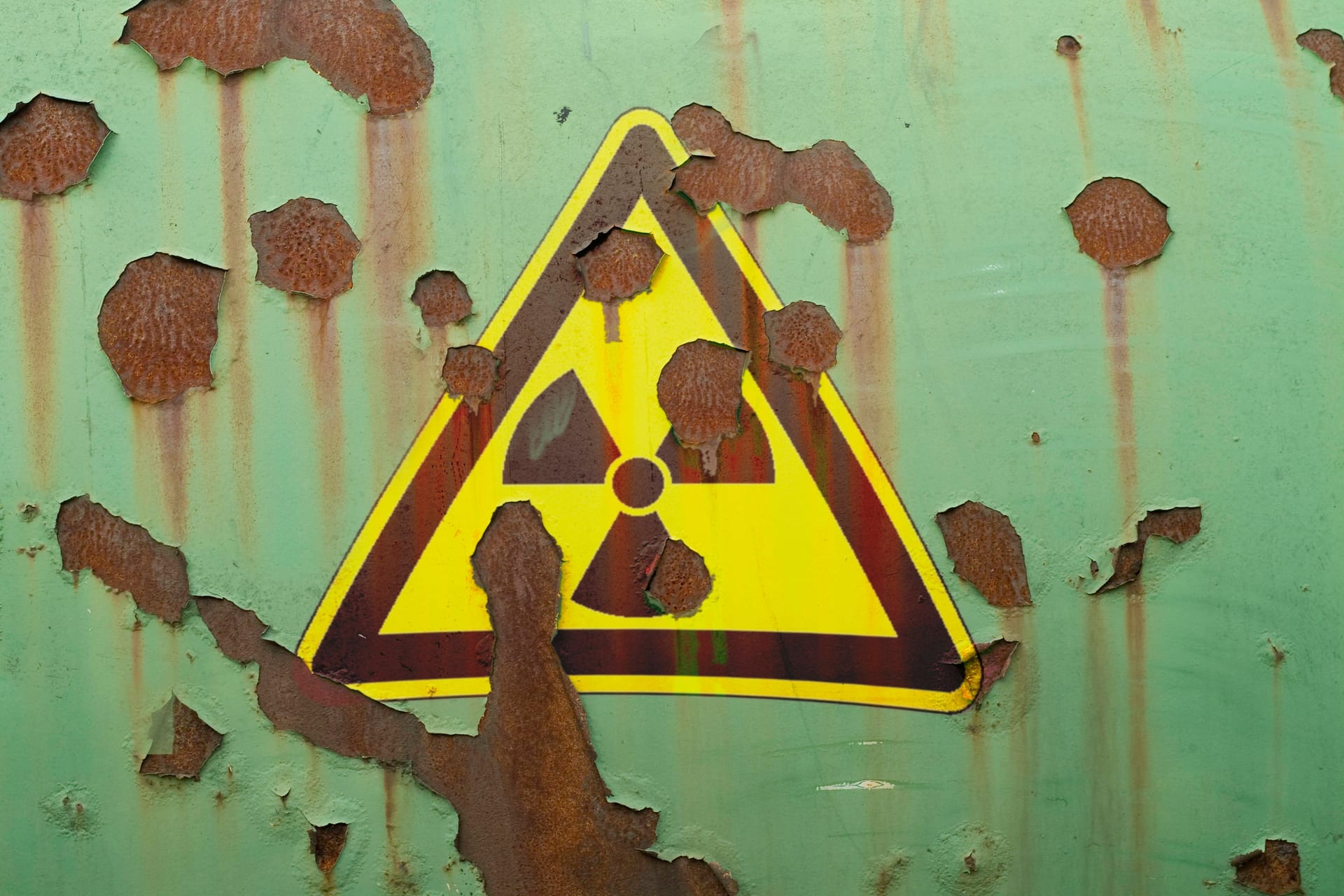 Radioaktivität (Symbolbild): Nach dem Ende des Atomzeitalters in Deutschland geht die Diskussion um die Entsorgung der Altlasten los. Radioaktivität (Symbolbild): Nach dem Ende des Atomzeitalters in Deutschland geht die Diskussion um die Entsorgung der Altlasten los.