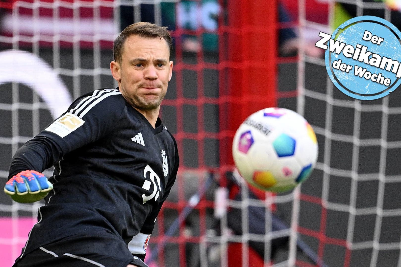 Exakt 323 Tage nach seinem Ski- und Wadenbeinbruch hat Manuel Neuer beim 8:0 gegen Darmstadt 98 sein Comeback für den FC Bayern gefeiert. Exakt 323 Tage nach seinem Ski- und Wadenbeinbruch hat Manuel Neuer beim 8:0 gegen Darmstadt 98 sein Comeback für den FC Bayern gefeiert.