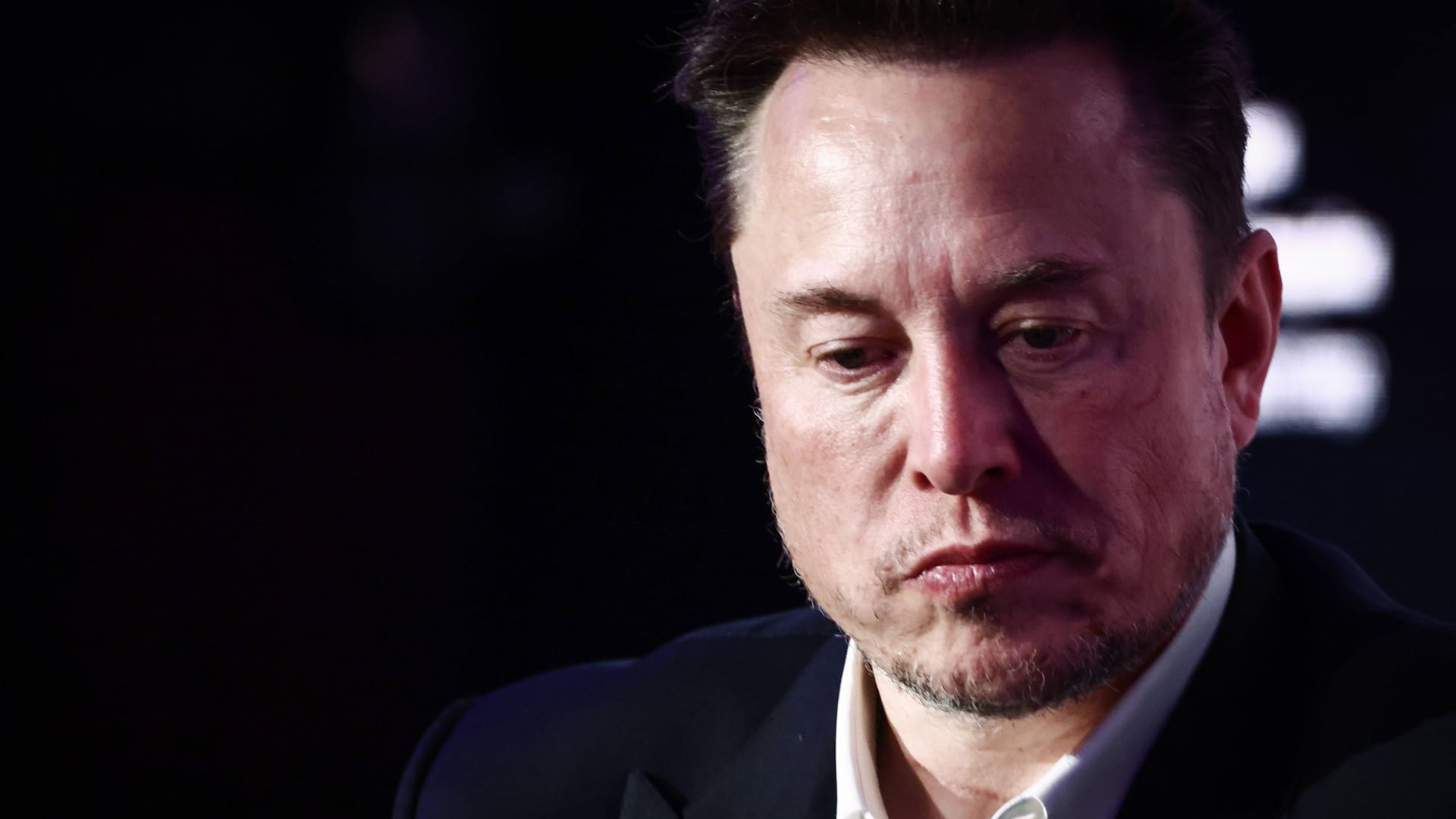 Elon Musk (Archivbild): Er will das betroffene Werk besuchen. Elon Musk (Archivbild): Er will das betroffene Werk besuchen.