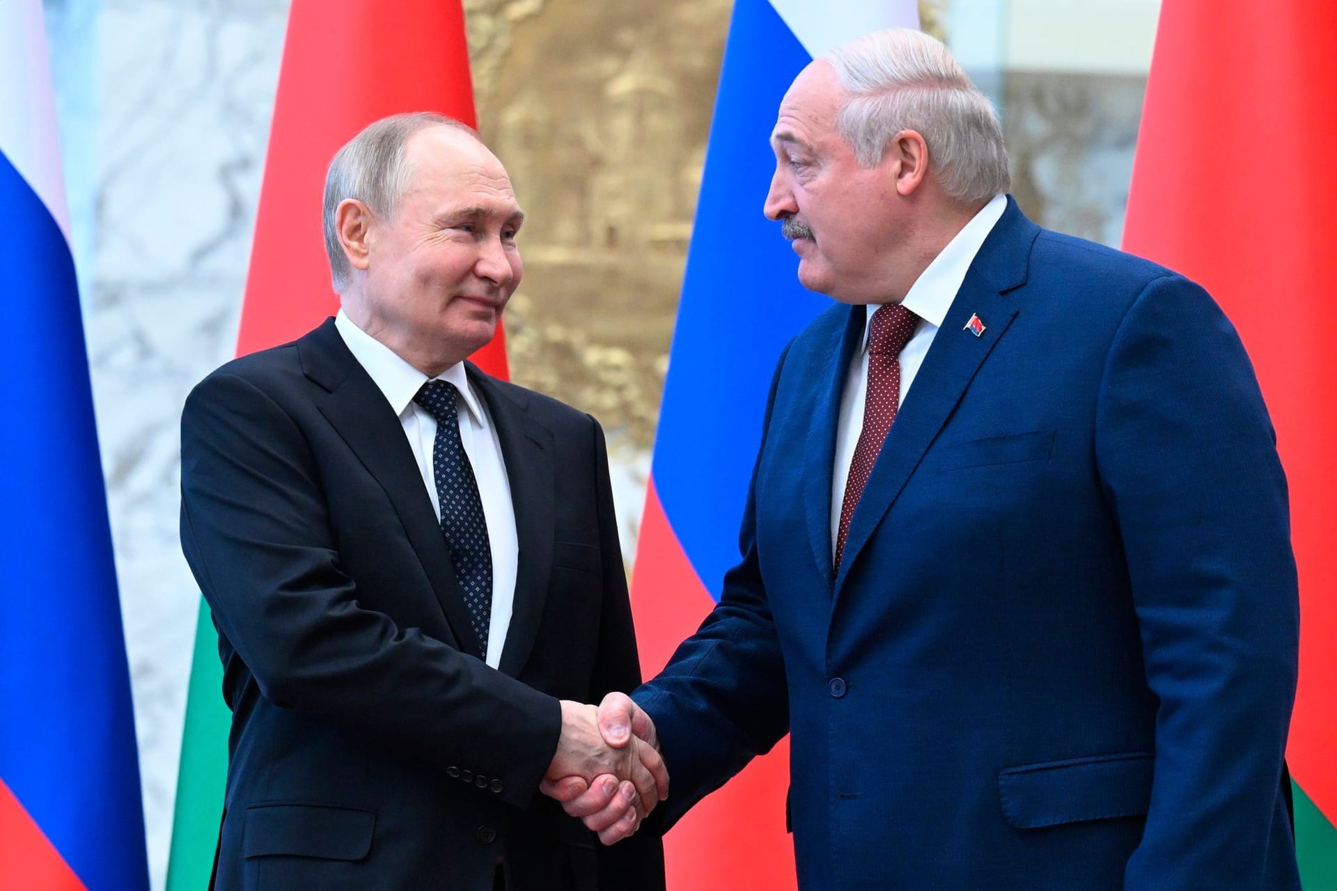 Russlands Präsident Putin und Belarus' Präsident Lukaschenko Russlands Präsident Putin und Belarus' Präsident Lukaschenko