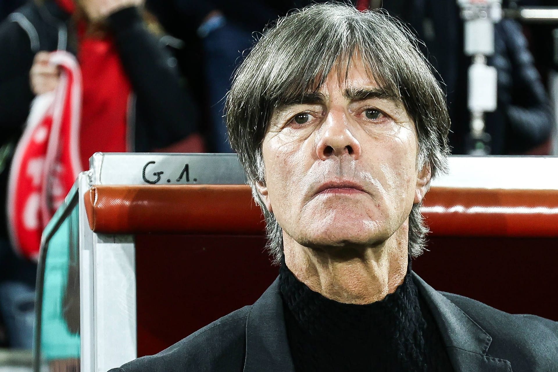 Joachim Löw: Der langjährige Bundestrainer schätzt Thomas Müllers Wert für ein Mannschaftsgefüge hoch ein. Joachim Löw: Der langjährige Bundestrainer schätzt Thomas Müllers Wert für ein Mannschaftsgefüge hoch ein.