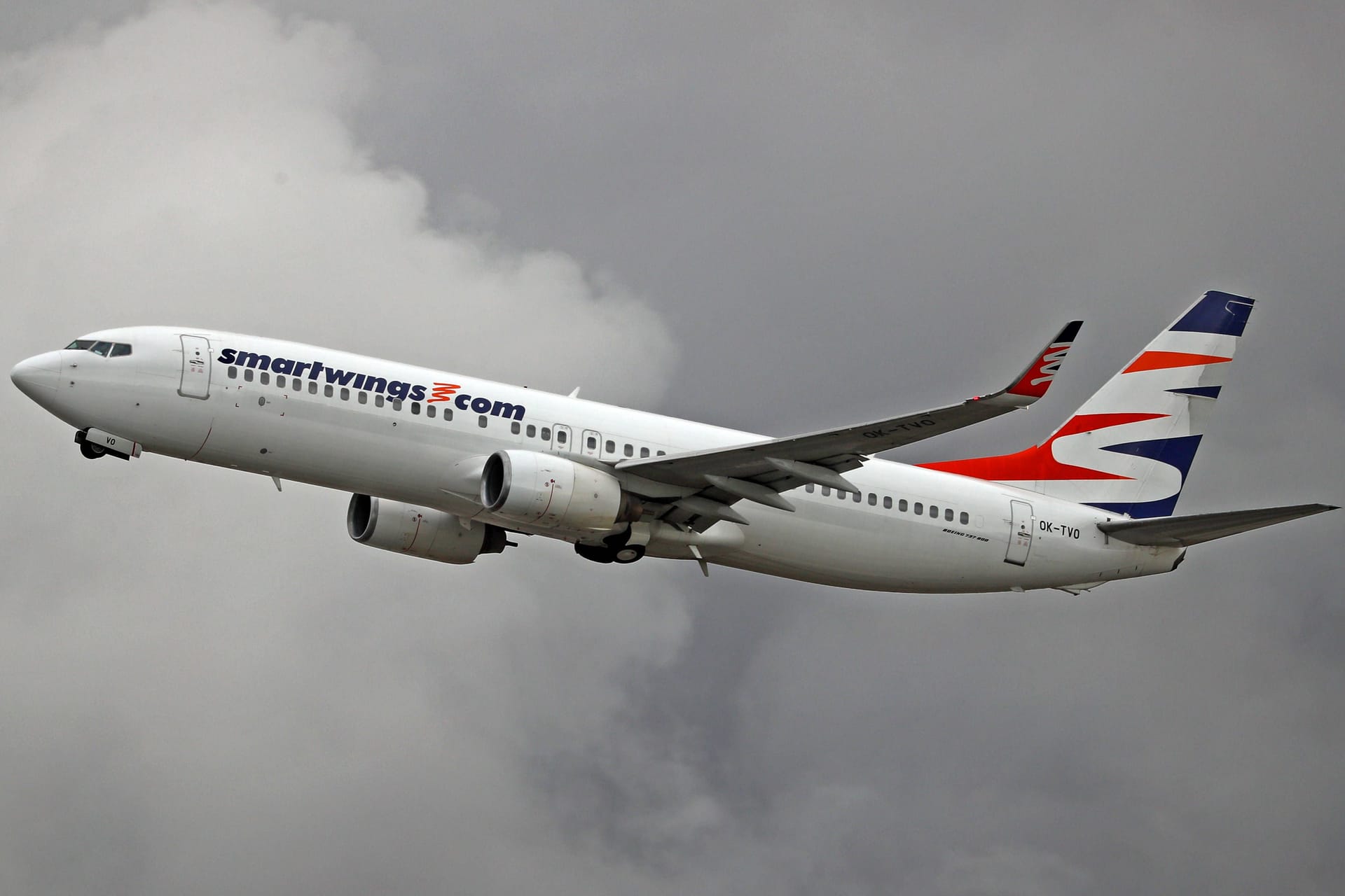 Eine Boeing 737 der tschechischen Fluggesellschaft Smartwings (Symbolbild): Ein Flug aus dem ägyptischen Ferienparadies Hurghada in Richtung Köln/Bonn wurde abgebrochen.