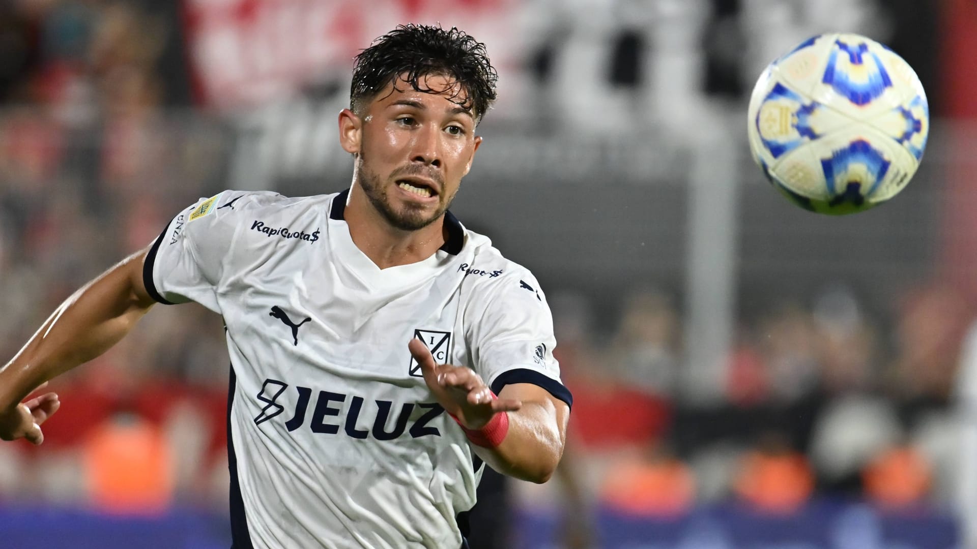 Felipe Loyola: Der Chilene steht aktuell bei Independiente unter Vertrag. Felipe Loyola: Der Chilene steht aktuell bei Independiente unter Vertrag.