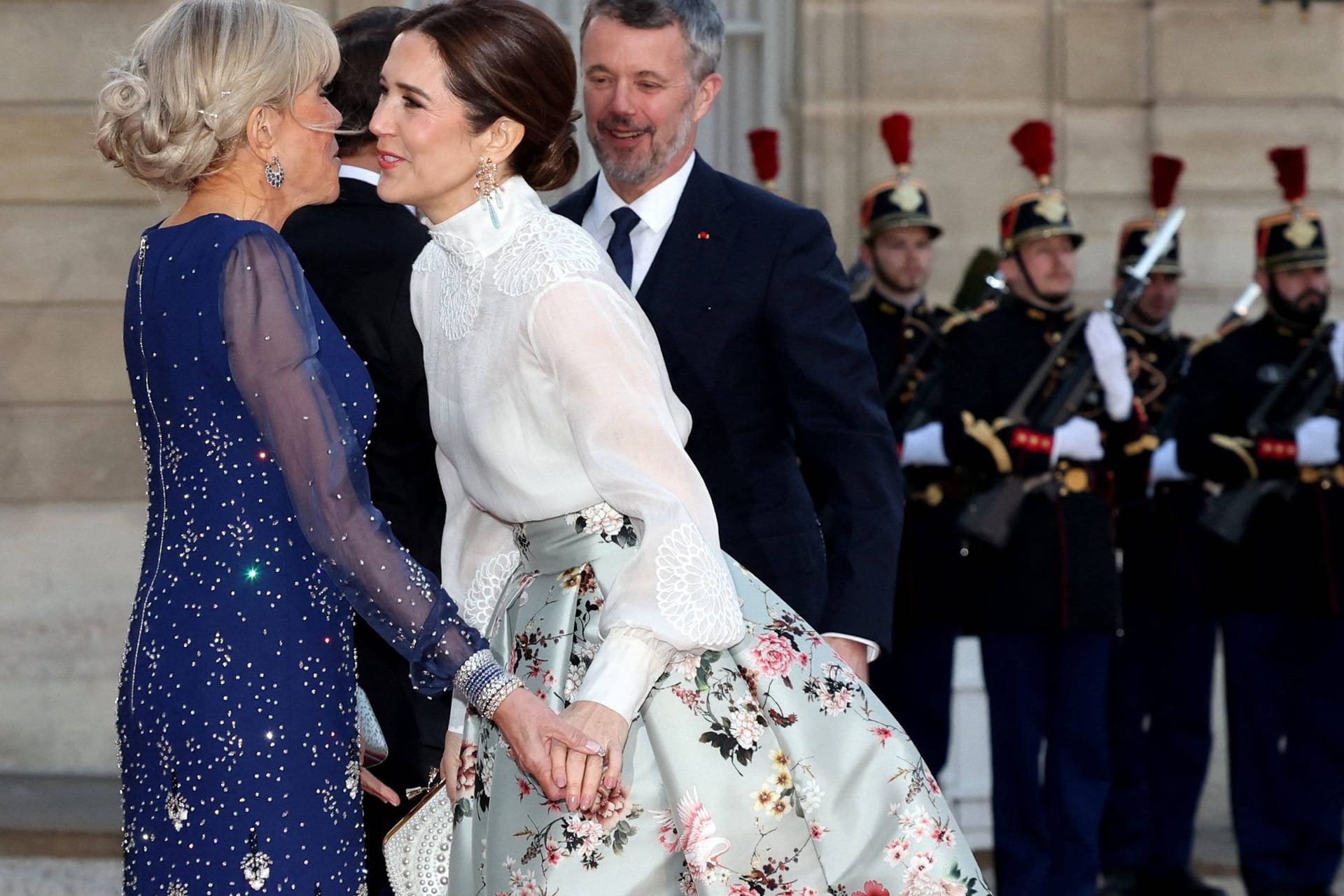 Brigitte Macron und Königin Mary: Die beiden Frauen trafen beim Staatsbesuch aufeinander.