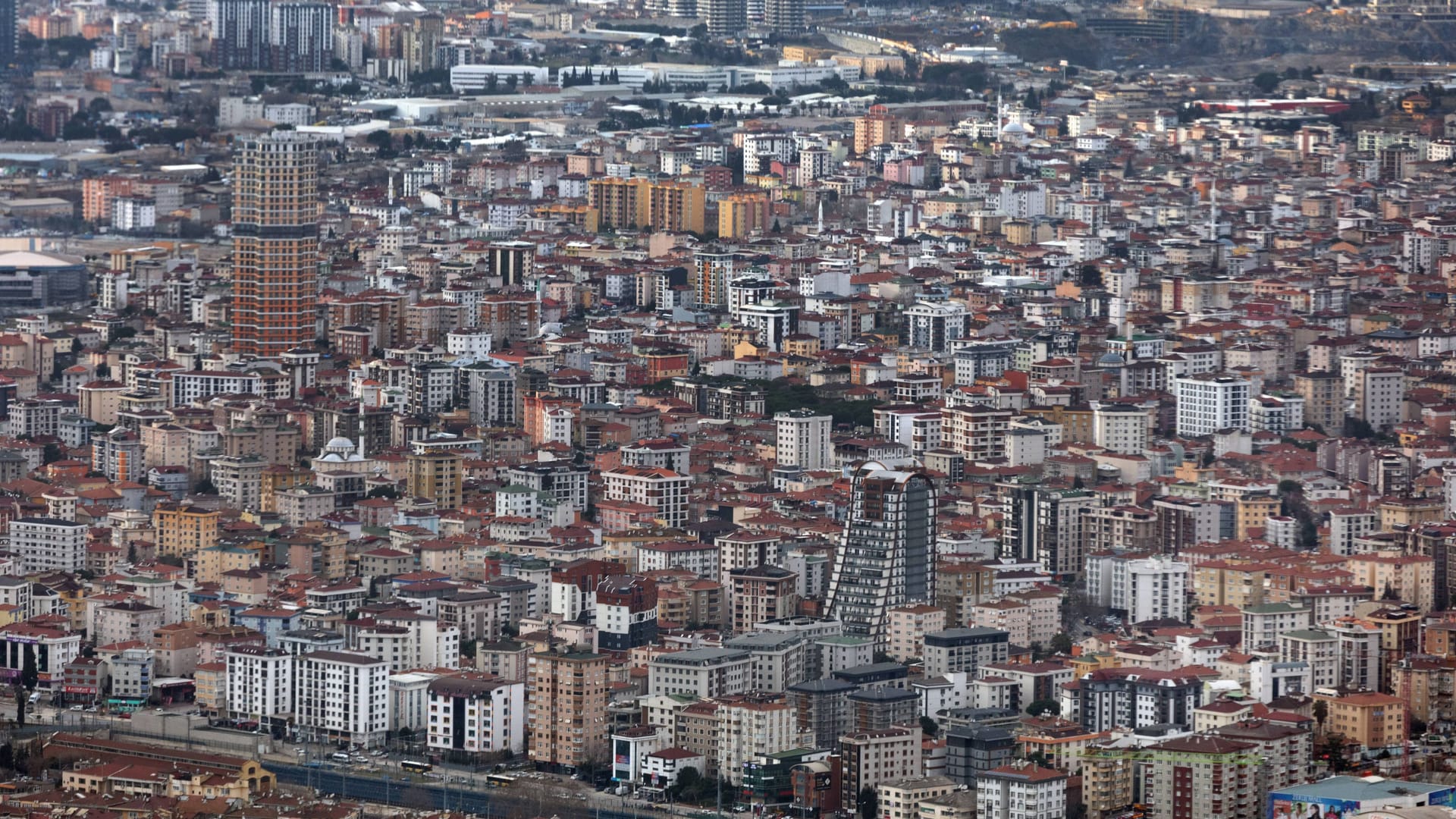 Istanbul aus der Vogelperspektive: Die Metropole ist akut von einem Mega-Erdbeben bedroht. Istanbul aus der Vogelperspektive: Die Metropole ist akut von einem Mega-Erdbeben bedroht.