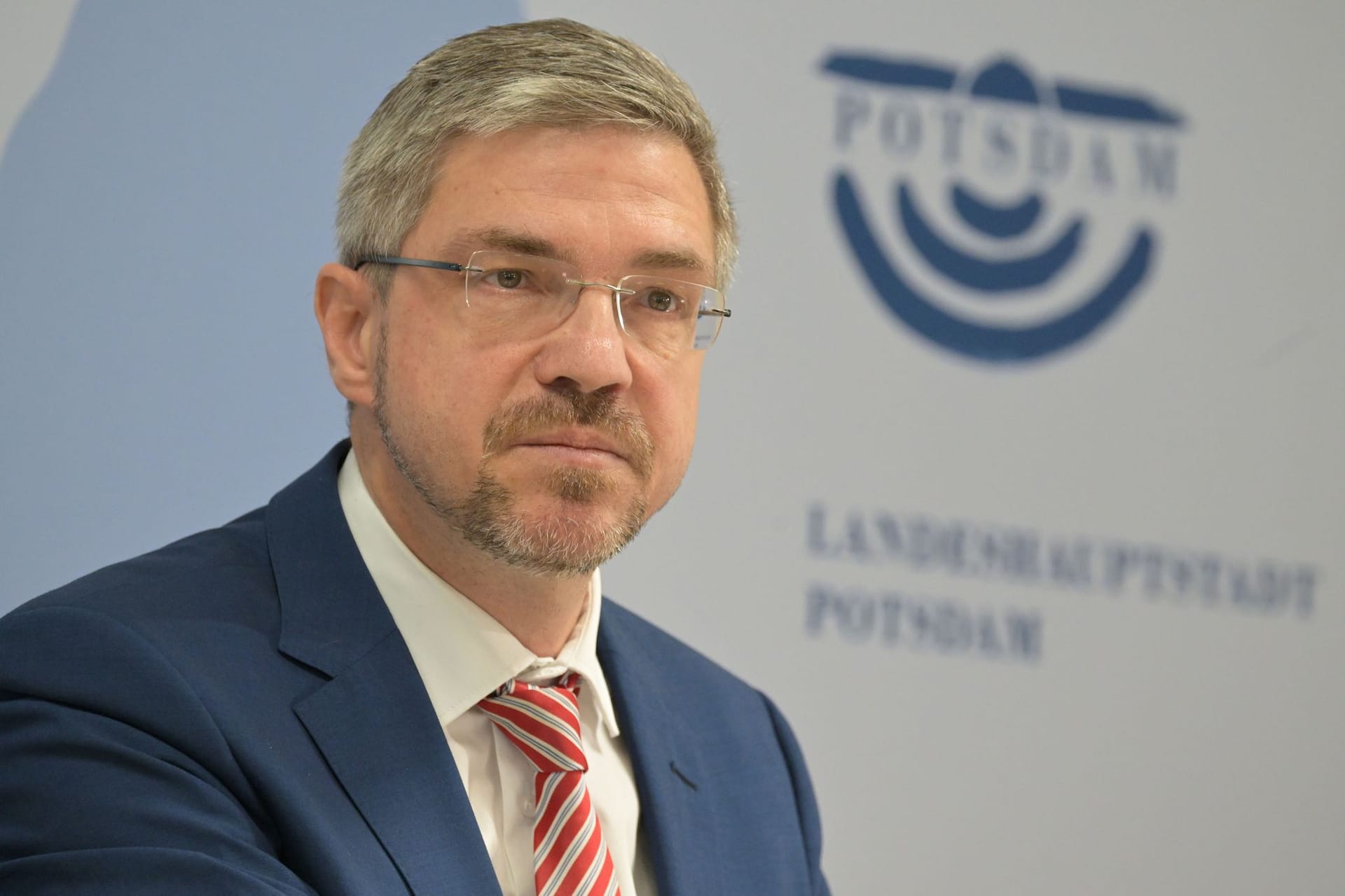 Pressestatement von Potsdams Oberbürgermeister Schubert Pressestatement von Potsdams Oberbürgermeister Schubert