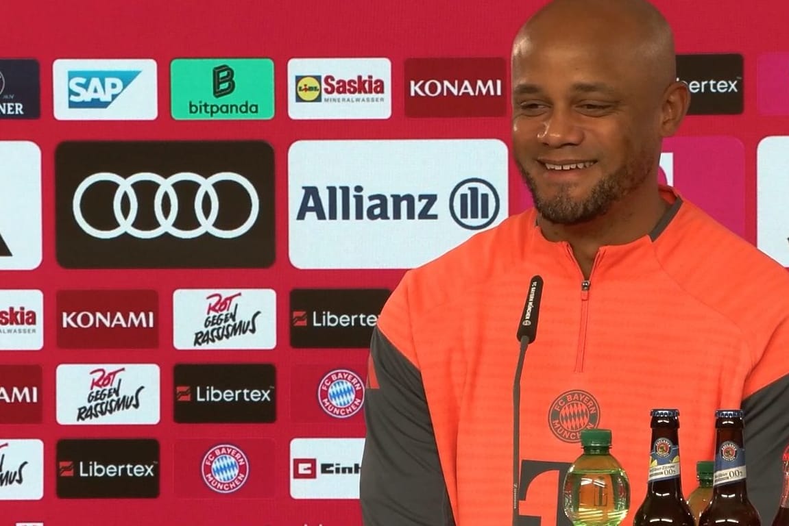 Vincent Kompany lacht